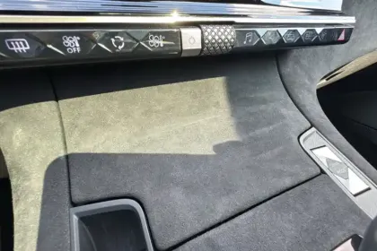 Photo 20 DS DS 7 DS7 Crossback Hybride 300 E-Tense EAT8 4x4