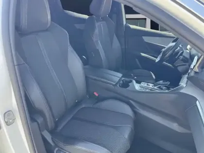 Photo 18 Peugeot 3008  BlueHDi 130ch S&S EAT8