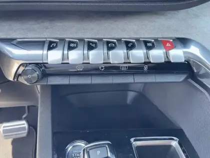 Photo 23 Peugeot 3008  BlueHDi 130ch S&S EAT8