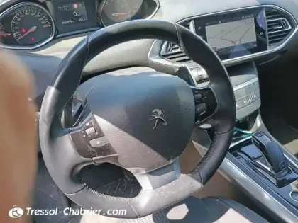 Photo 11 Peugeot 308  PureTech 130ch S&S EAT8 Allure Pack