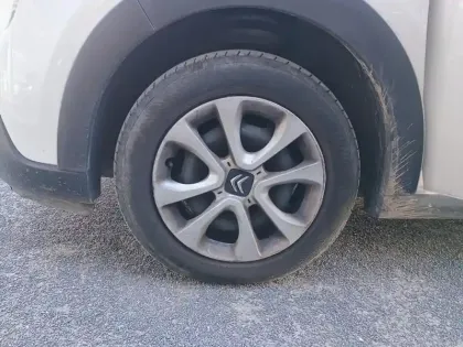 Photo 14 Citroën C3  BlueHDi 100 S&S BVM6 Feel