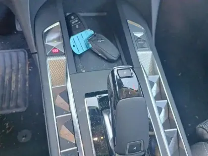 Photo 23 DS DS 3  Hybride 136 e-DCT6 Pallas