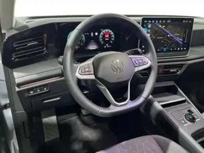 Photo 8 Volkswagen Tiguan 2.0 TDI 150ch DSG7 VW Edition