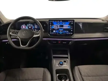 Photo 7 Volkswagen Tiguan 2.0 TDI 150ch DSG7 VW Edition