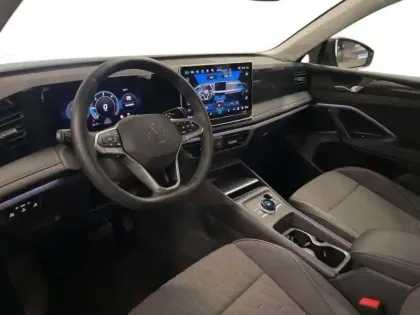 Photo 8 Volkswagen Tiguan 2.0 TDI 150ch DSG7 VW Edition