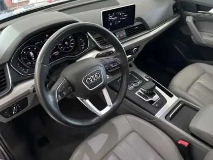 Photo 16 Audi Q5 2.0 TDI 163 design luxe Quattr