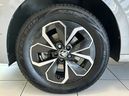 Photo 8 Skoda Kamiq Ambition Car  Play Clim Auto R