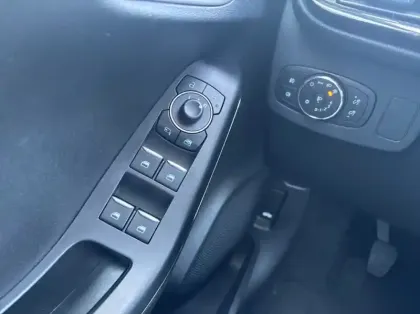 Photo 5 Ford Puma 1.0 Flexifuel 125ch S&S mHEV Titanium Business