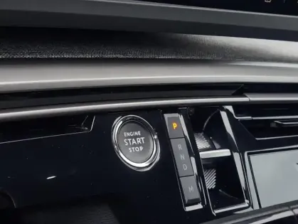 Photo 6 Peugeot 3008 III 1.2 HYBRID 136 E-DCS6 ALLURE