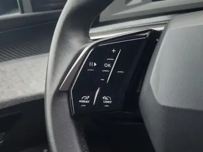 Photo 20 Peugeot 3008 III 1.2 HYBRID 136 E-DCS6 ALLURE