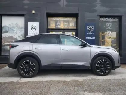 Photo 23 Peugeot 3008 III 1.2 HYBRID 136 E-DCS6 ALLURE
