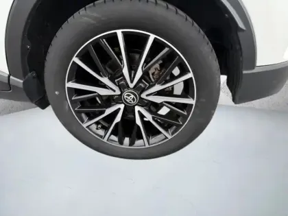 Photo 6 Toyota C-HR 1.8 Hybride 122 Distinctive