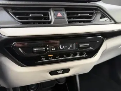 Photo 20 Suzuki Swift 1.2 HYBRID AVANTAGE