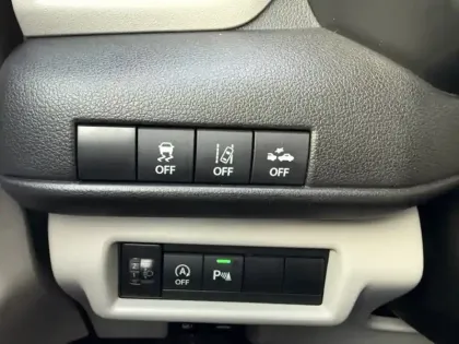 Photo 19 Suzuki Swift 1.2 HYBRID AVANTAGE