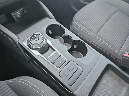 Photo 7 Ford Kuga 2.5 Duratec 190ch FHEV E85 Titanium BVA