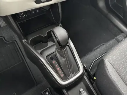 Photo 7 Suzuki Swift 1.2 Hybrid 83ch Pack Auto