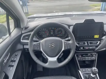 Photo 6 Suzuki S-Cross 1.4 Boosterjet Hybrid 129ch Style