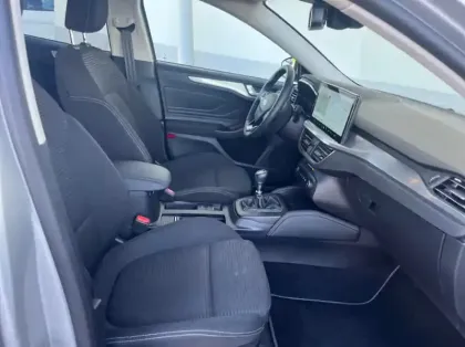 Photo 26 Ford Focus 1.0 EcoBoost mHEV 125ch Titanium X Business