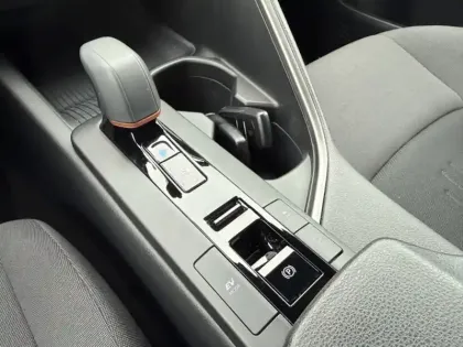 Photo 22 Toyota C-HR 2.0 Hybride 200 Design