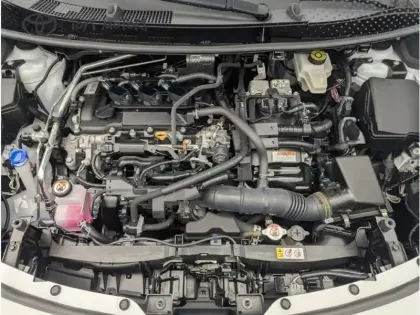 Photo 13 Toyota Yaris Hybride 1.5 HYBRID 116H DYNAMIC AUTO