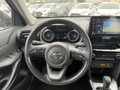 Photo 15 Toyota Yaris Hybride 1.5 HYBRID 116H DYNAMIC BUSINESS