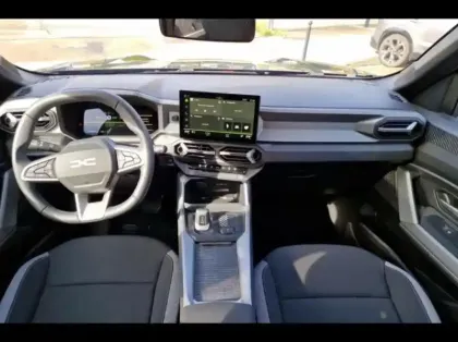 Photo 8 Dacia Bigster  1.8 hybrid 155ch Journey