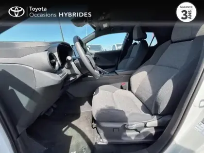 Photo 10 Toyota C-HR  2.0 Hybride Rechargeable 225ch Graphic MY26