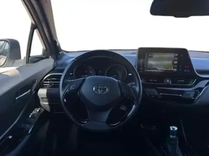 Photo 11 Toyota C-HR  122h Graphic 2WD E-CVT RC18