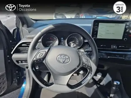 Photo 8 Toyota C-HR  1.8 Hybride 122ch Dynamic E-CVT