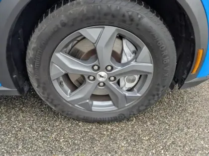 Photo 8 Ford Mustang  Mach-E 269ch Standard Range 76kWh 7cv