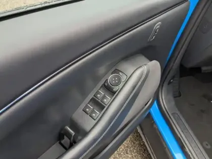 Photo 9 Ford Mustang  Mach-E 269ch Standard Range 76kWh 7cv