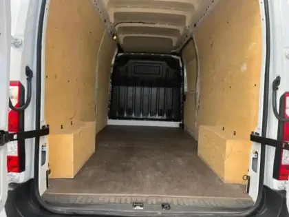 Photo 23 Renault Master  Fg F3500 L3H3 2.3 Blue dCi 135ch Confort Euro6E