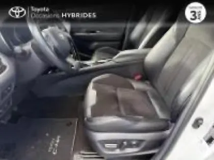 Photo 9 Toyota C-HR  184h Collection 2WD E-CVT MY22