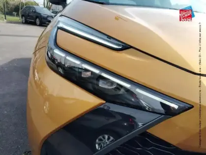 Photo 12 Toyota C-HR  2.0 Hybride 200ch Collection Premiere NG23