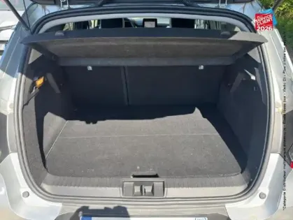Photo 13 Renault Captur  1.6 E-Tech Plug-in 160ch Intens