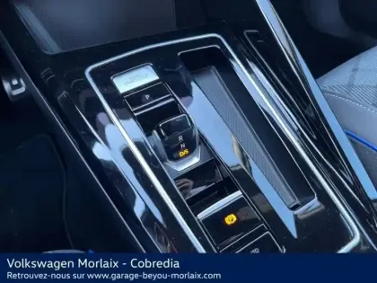 Photo 9 Volkswagen Golf  1.5 eTSI EVO2 150ch R-Line Edition DSG7