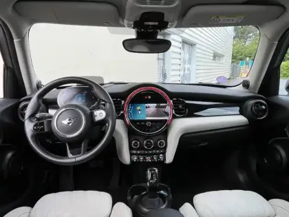 Photo 21 Mini Mini  5 Portes Cooper S 178ch Edition Premium Plus BVA7