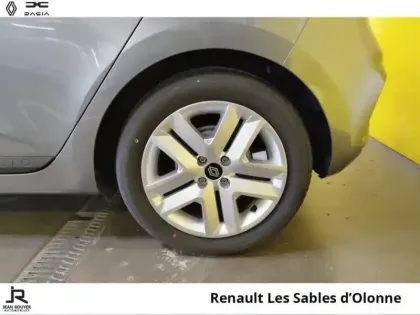 Photo 7 Renault Clio  1.6 E-Tech 145ch full hybrid Evolution