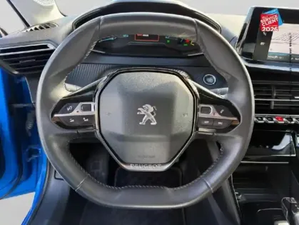 Photo 11 Peugeot 208  e- 136ch Allure