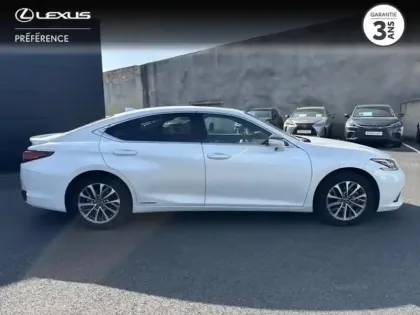 Photo 8 Lexus Es  300h Busins MY23 avec TVA