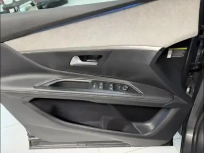 Photo 12 Peugeot 5008  1.5 BlueHDi 130ch S&S GT EAT8