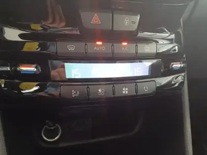 Photo 14 Peugeot 2008  1.2 PureTech 110ch E6.c Crossway S&S EAT6