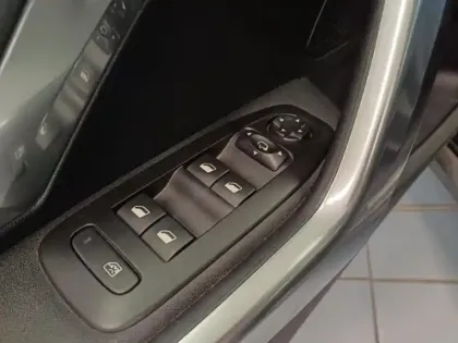 Photo 9 Peugeot 2008  1.2 PureTech 110ch E6.c Crossway S&S EAT6