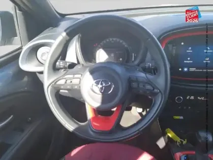 Photo 11 Toyota Aygo  X 1.0 VVT-i 72ch Undercover S-CVT MY23