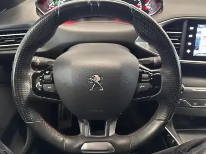 Photo 11 Peugeot 308  SW 1.6 BlueHDi 120ch GT Line S&S