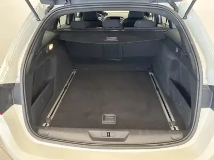 Photo 7 Peugeot 308  SW 1.6 BlueHDi 120ch GT Line S&S