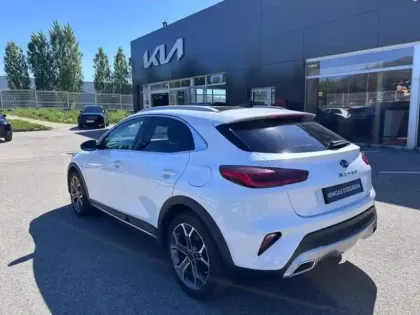 Photo 6 Kia Xceed  1.6 GDi 105ch + Plug-In 60.5ch Premium DCT6
