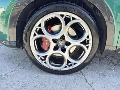 Photo 11 Alfa Romeo Tonale  1.5 Hybrid 130ch Edizione Speciale TCT