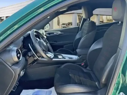 Photo 8 Alfa Romeo Tonale  1.5 Hybrid 130ch Edizione Speciale TCT