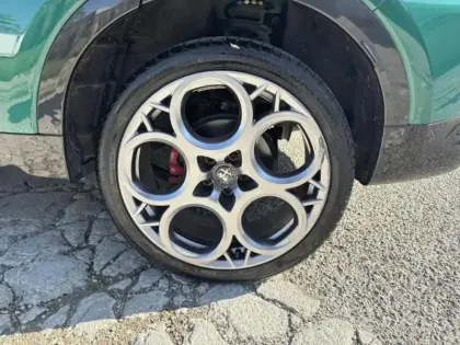 Photo 10 Alfa Romeo Tonale  1.5 Hybrid 130ch Edizione Speciale TCT